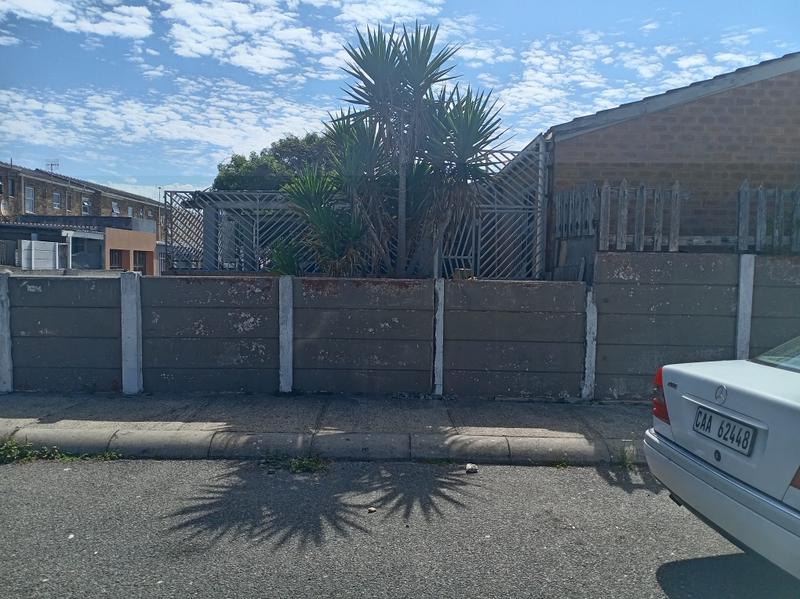 3 Bedroom Property for Sale in Westridge Western Cape